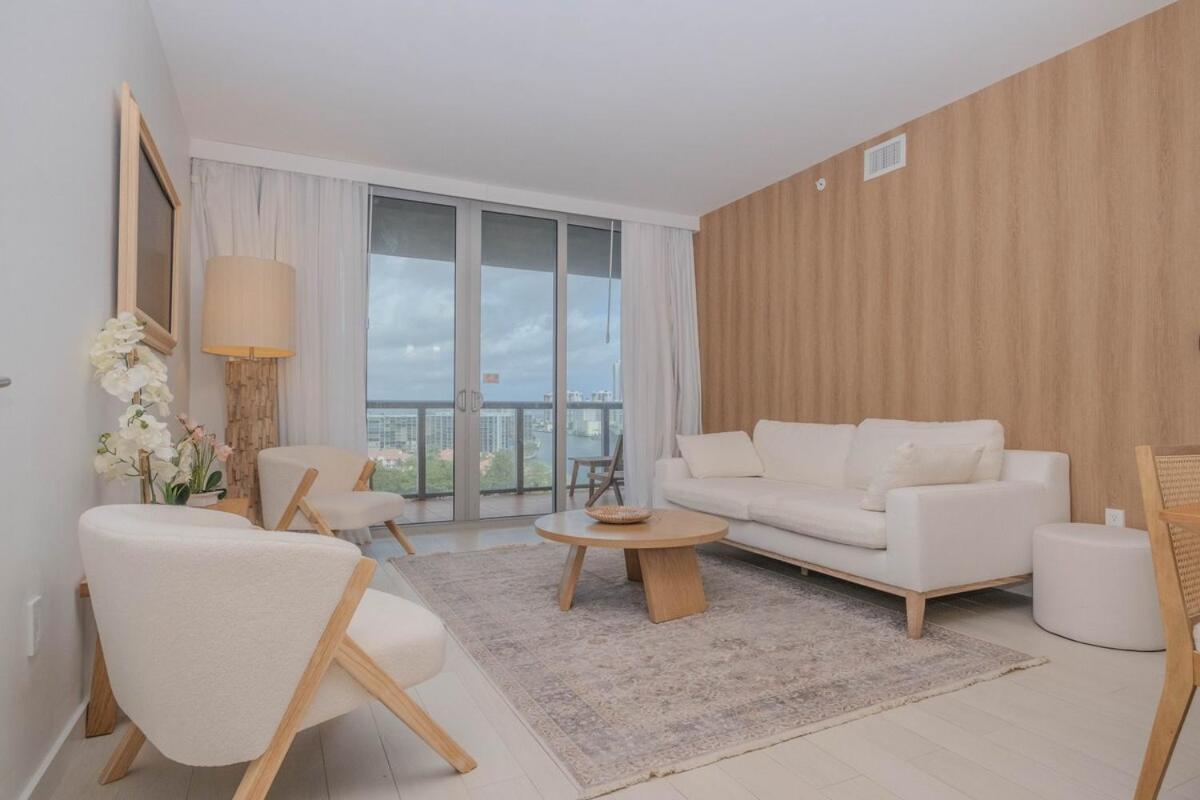 2B 2B Luxury Ocean Views Apt In Hallandale Beach Lägenhet Exteriör bild